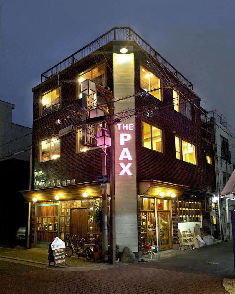 The Pax Hostel Ōsaka Exterior foto